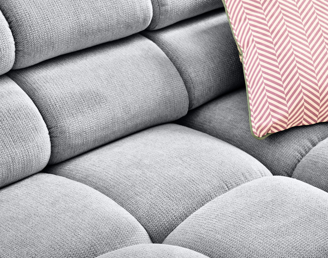 Canapé d'angle gauche 3 places avec têtières réglables en tissu texturé Matera