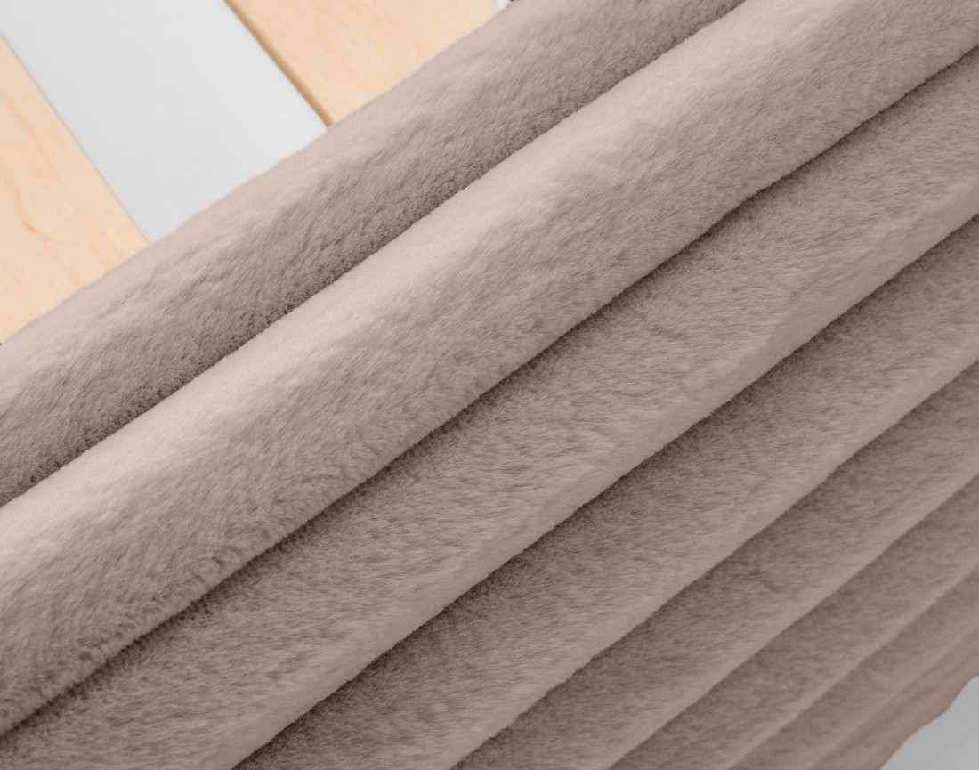 Lit coffre 180x200 sommier inclus fausse fourrure côtelé Cristal