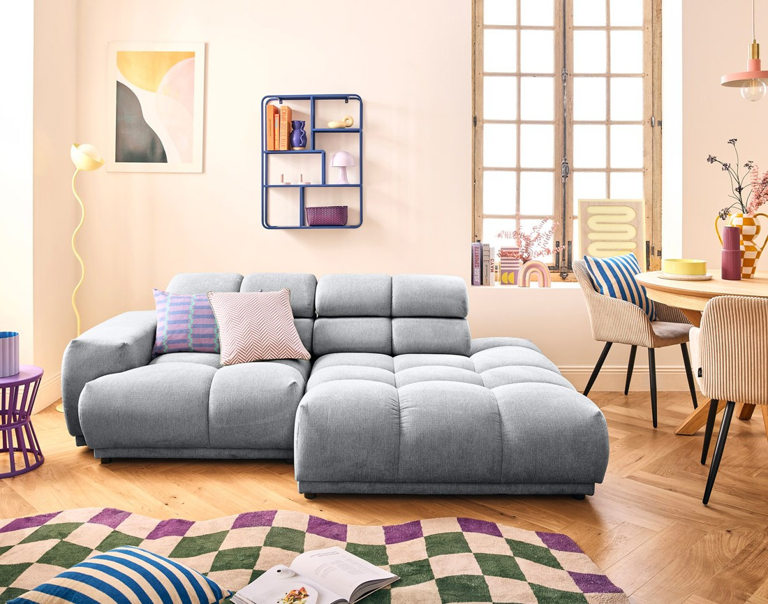 Canapé d'angle droit 3 places avec têtières réglables en tissu texturé Matera