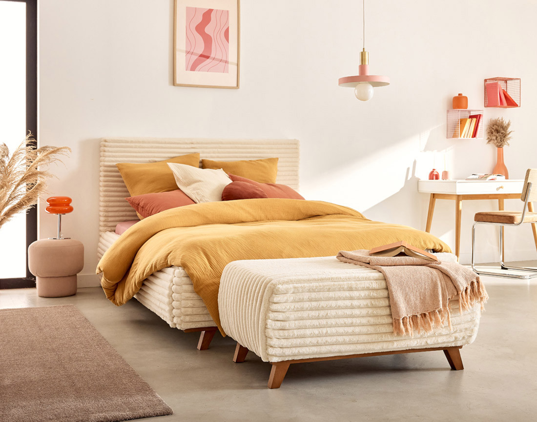 Lit coffre avec bout de lit 160x200 cm sommier inclus fausse fourrure côtelé Cristal