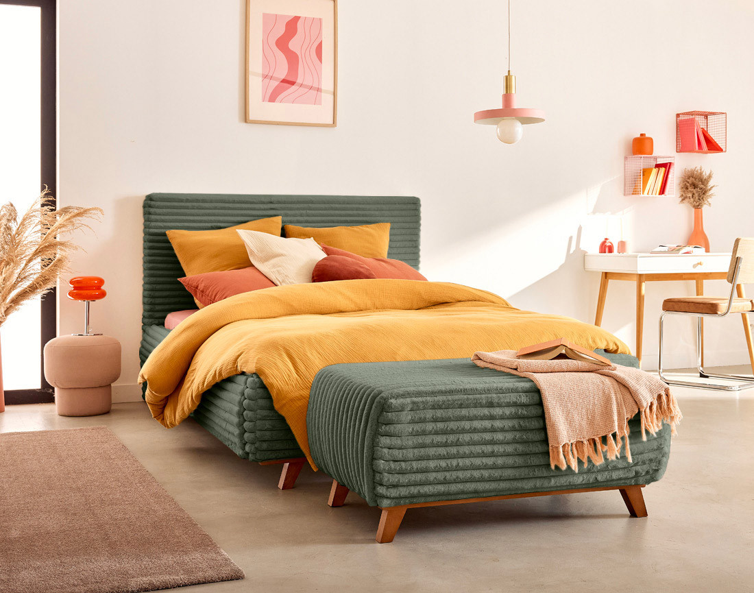 Lit coffre avec bout de lit 180x200 cm sommier inclus fausse fourrure côtelé Cristal