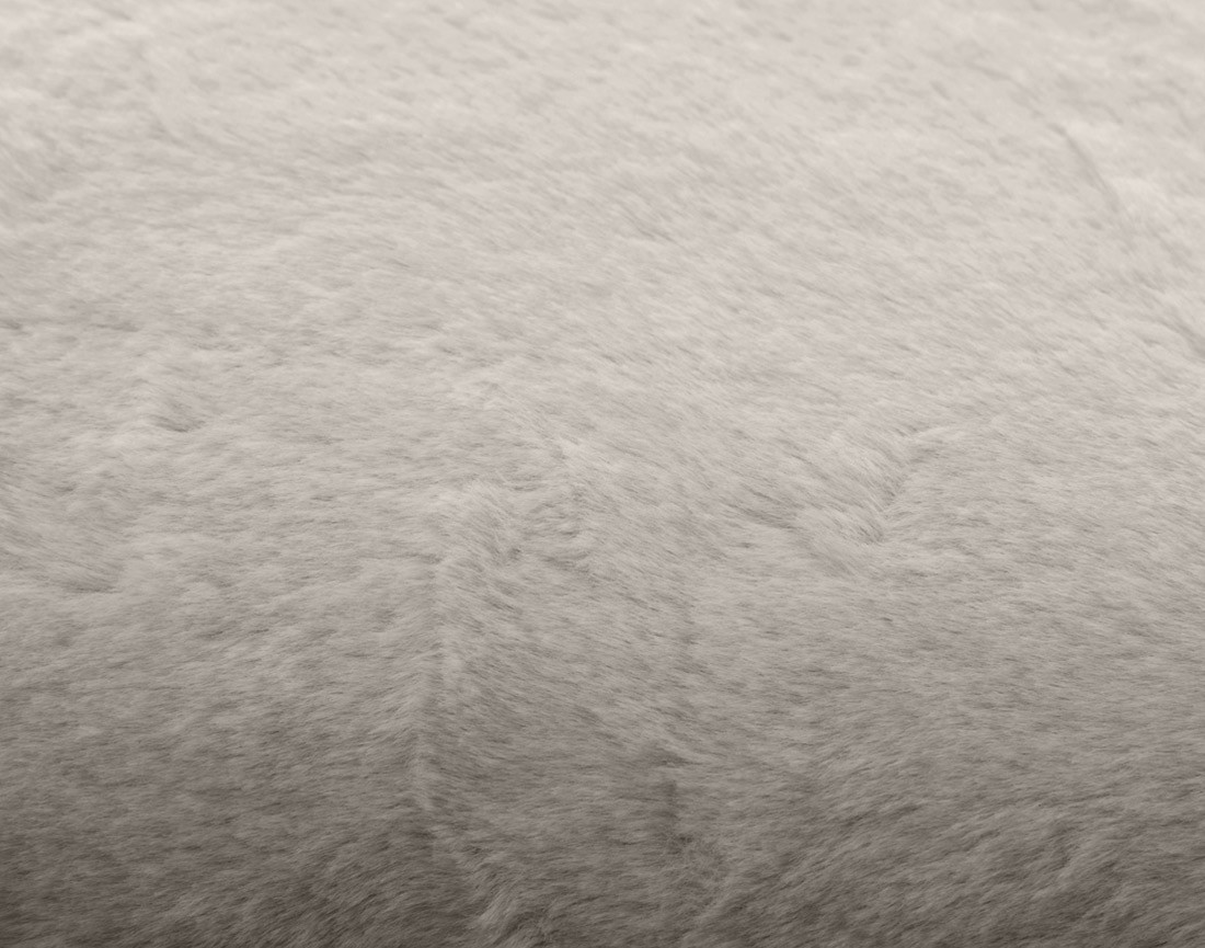 Coussin en fausse fourrure 60x60 cm Oscar