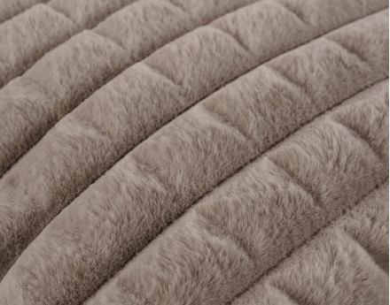 Coussin en fausse fourrure 45x45 cm Sweety