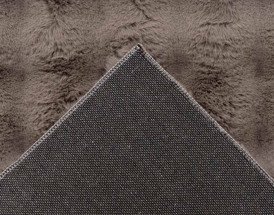 Tapis 160x230 cm en fausse fourrure Sweety