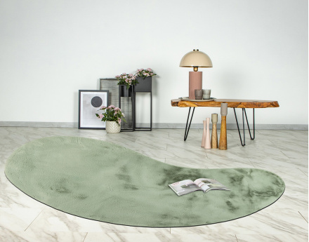 Tapis organique fausse fourrure vert sauge Joy