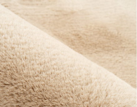 Tapis organique fausse fourrure crème Joy