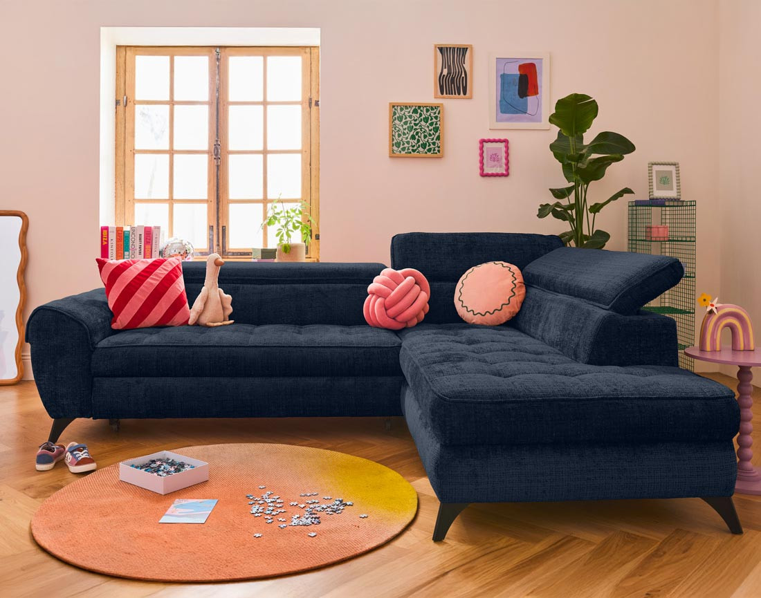 Canapé d'angle droit convertible avec coffre en velours texturé Marlo