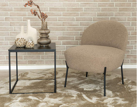 Fauteuil avec pieds en acier en tissu bouclette Renato