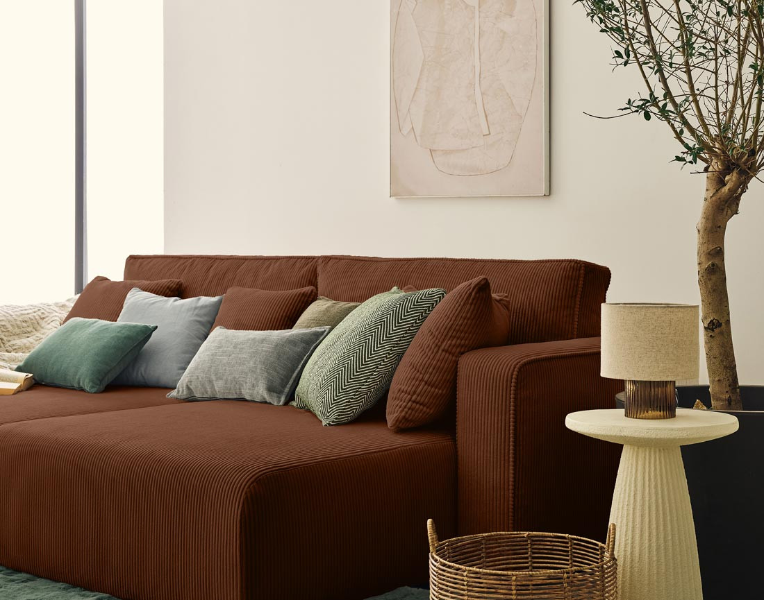 Canapé droit 4 places avec double méridienne assise profonde en velours côtelé Topaze