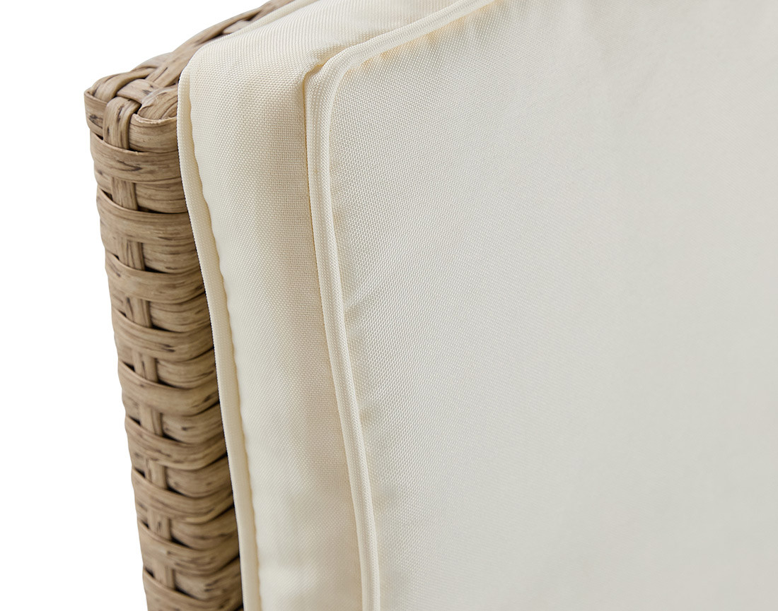 Salon de jardin encastrable en résine tressé beige 14 places coussins beige et housse de protection Cuba
