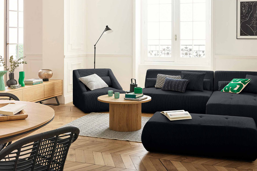 Quelle couleur de coussin associer avec un canapé noir ?