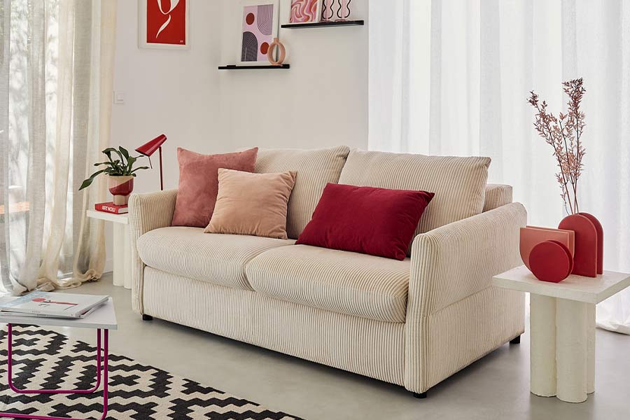 Quel style de décoration choisir pour sublimer mon canapé en velours côtelé ?