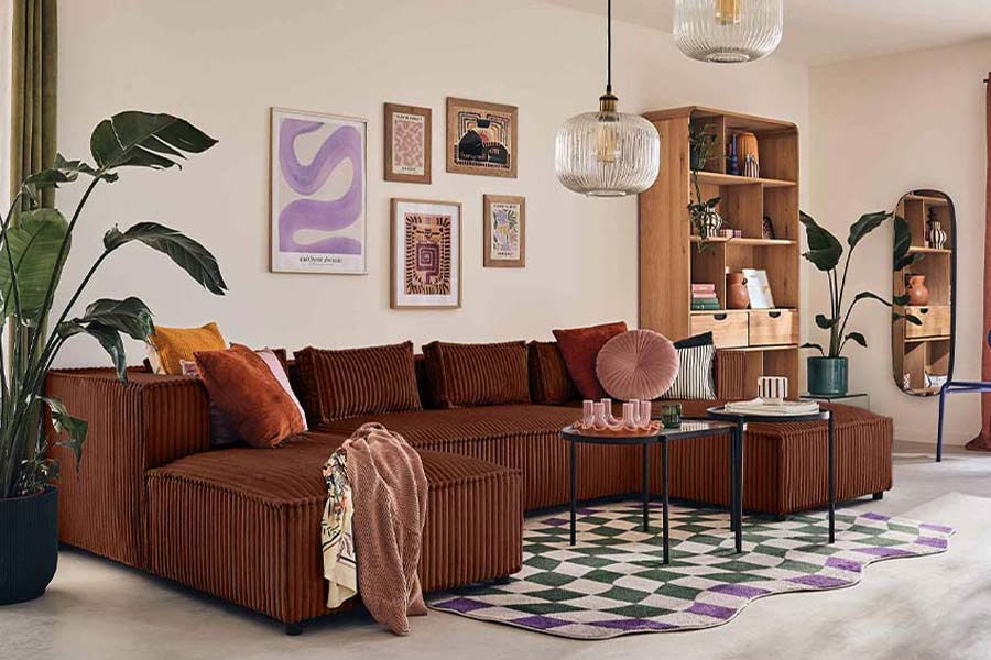 Quelles couleurs associer à un canapé terracotta ?