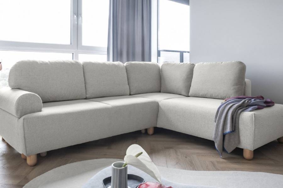 Quelle couleur de coussin mettre sur votre canapé beige ?