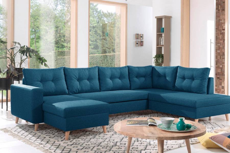 Quelle couleur de coussin pour un canapé bleu canard ?