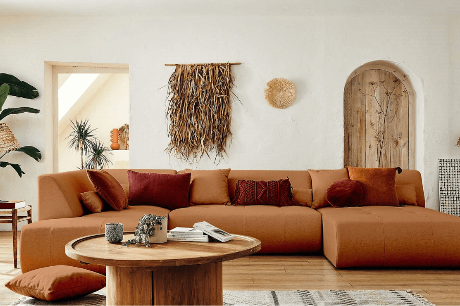 5 raisons de choisir un canapé terracotta pour votre salon