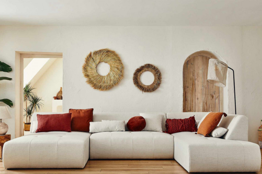 8 idées pour décorer un canapé avec des coussins